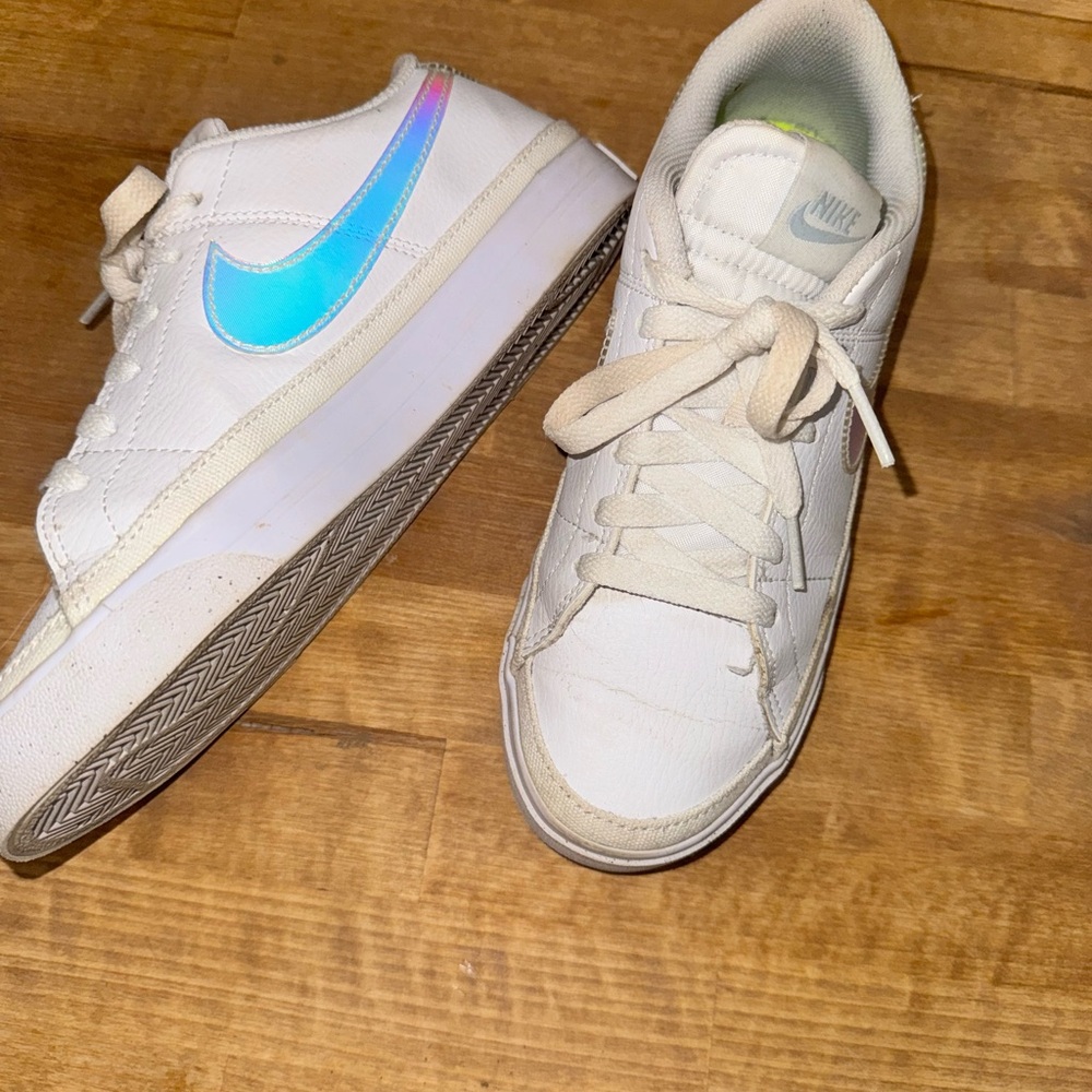 Nike Women’s White Sneakers with Iridescent Swoosh size 7